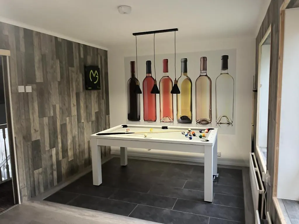 ニューカッスル・アポン・タイン Blaydonburn - Sleeps 6 - Parking - Garden - Hottubヴィラ