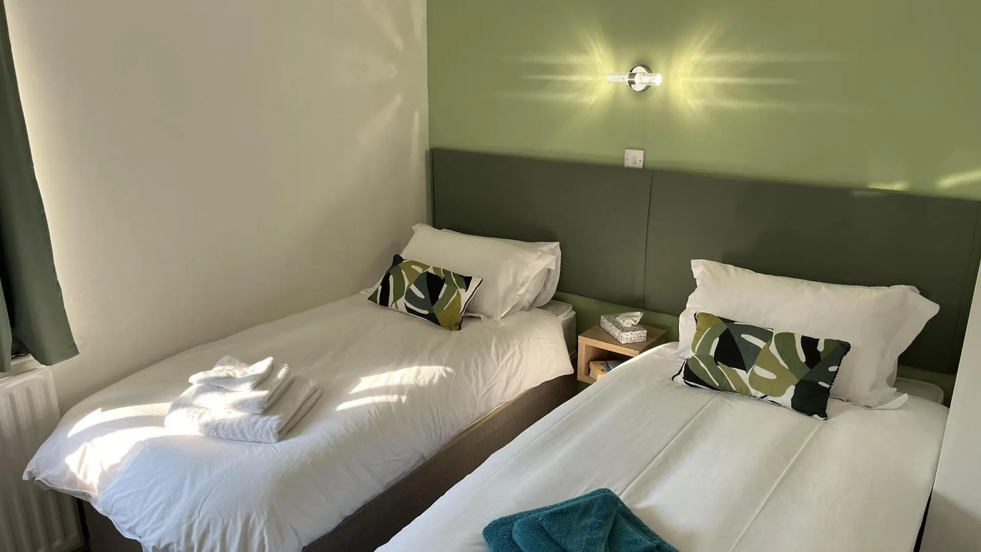 ニューカッスル・アポン・タイン Blaydonburn - Sleeps 6 - Parking - Garden - Hottubヴィラ 0*,  イギリス